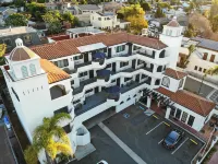 The Surfbreak Hotel
