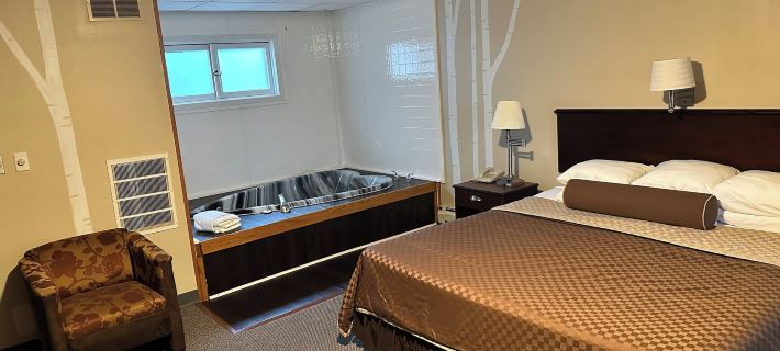 Cedar Hill Lodge Hotels in Mackinac County