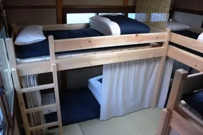 Guesthouse Tomaru Hotels near Hie Shrine