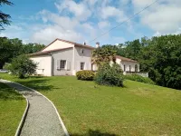 Le Cheminard Hotels in Mongaillard