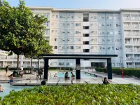Trees Residences by Jhoy - balcony