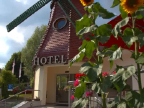 ホテル ガストホフ ツァ ウィンドミュール アンスバッハのホテル