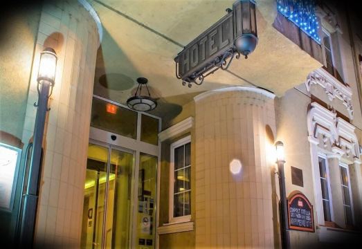 호텔 수영장 시설