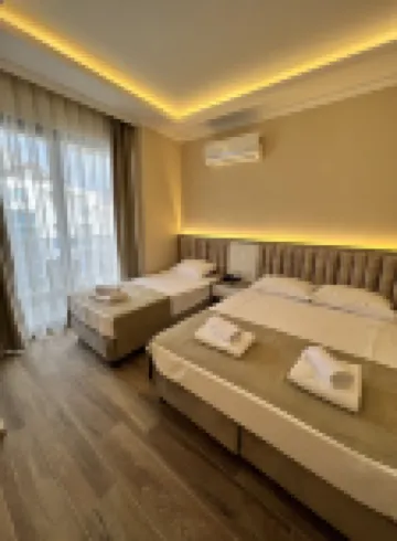 Miss Cleopatra Hotel