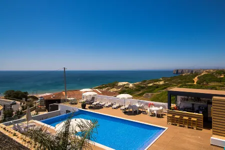 Mareta Beach House Отели в г. Сагреш