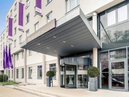 Mercure Hotel Mannheim am Rathaus Отели рядом с достопримечательностью «Wasseerturm»