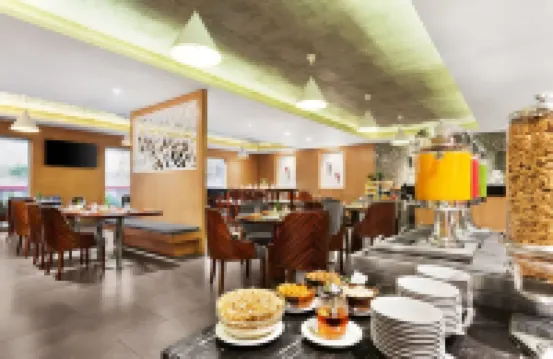 Howard Johnson by Wyndham Kolkata
