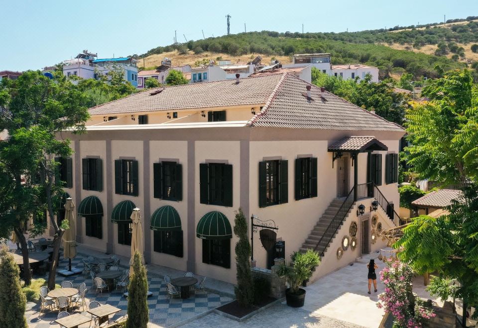 hotel overview picture