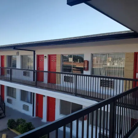 Almara Inn