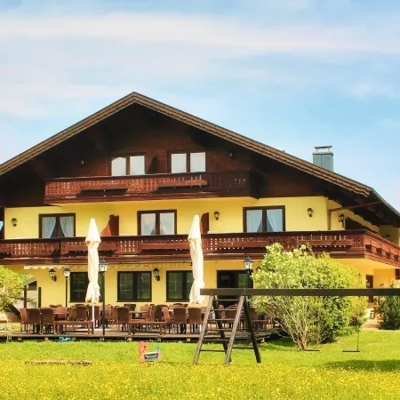 Deva Hotel-Restaurant Fischerwirt Inklusive Chiemgau Card