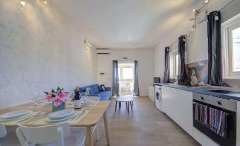 Tritoni Harbour Suites