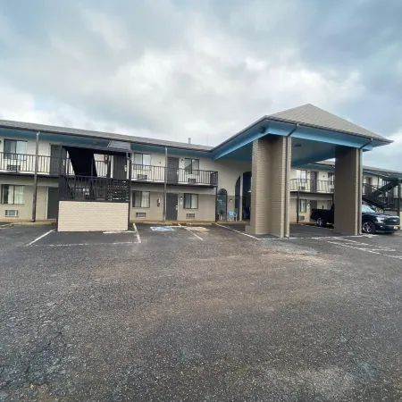 Savannah Lodge
