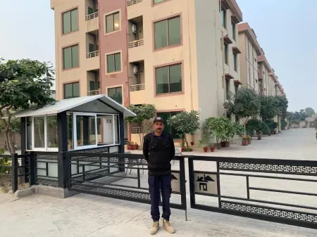 Bloom Family Suites Отели рядом с Аэропорт Лахор