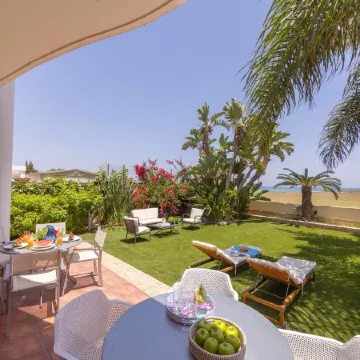 Chelidonia Larnaca Seafront Villa