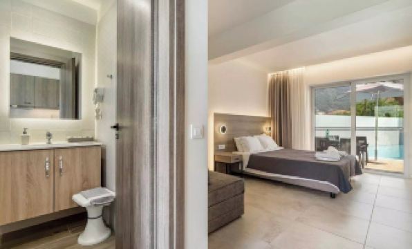 Blue Star Aparthotel