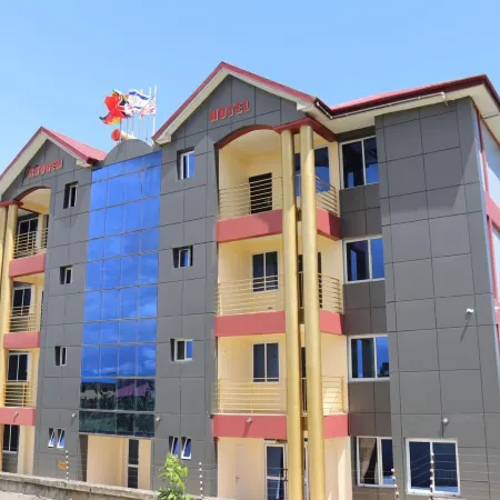 Rhogem Hotel