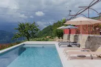 Feel Discovery Villa Aura Douro Valley -  Holiday Villas