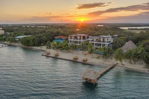 Villas at Coco de Playa - breakfast