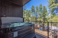Le Cabin Noir LUX Alpine Retreat Spa BBQ