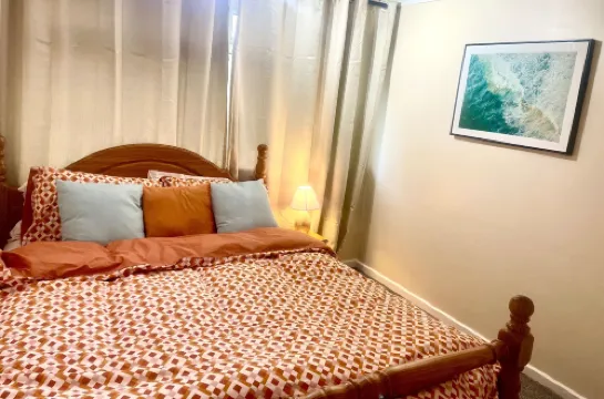 House - Sleeps 8 - Garden - Pet Friendly - Parking