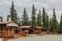 Denali Cabins - bar