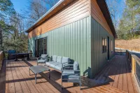 Wet Dry Sauna w Fireplace Close to Waterfalls - 3-Star