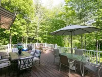 Six-Bedroom Family Retreat Hotels in Somersworth