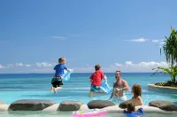 Nakelo Treasure Island Resort & Spa - Pools