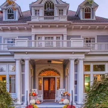 The Tidewater Inn