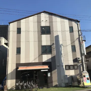 J-Hoppers Osaka Universal - Hostel Отели рядом с достопримечательностью «Станция Universal City»