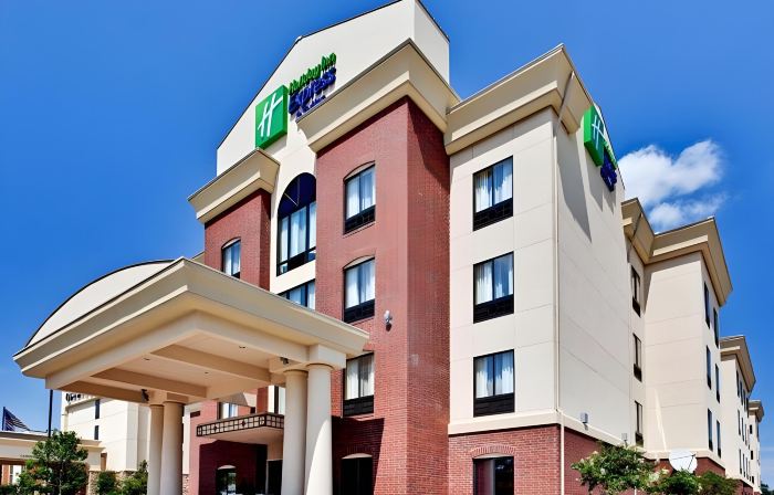 Holiday Inn Express & Suites DFW WEST - HURST by IHG