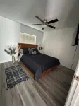 Charming 3-bedroom house in serene Eustis with POOL! Mins to Downtown MT. DORA. Hotels near Elizabeth Circle