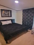 Charming 3-Bedroom House with Free Wifi and Coffee it is Close to the Lake