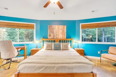 Secluded Yurt Hideaway 10 min to Table Rock