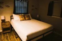 The BaitHouse - Charming Cabin