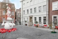 Boutique Hotel Jeroen Hotels in Гертоґенбос