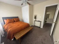 Charming and Cozy 3-bedroom Row Home - Ideal for Students, Travelers & Families! Hotels in 