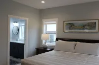 LAKESIDE GEM ! ONE BLOCK FROM SHORELINE ! in fabulous Lake Geneva .