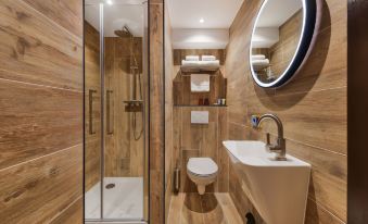 Will & Tate City Stay