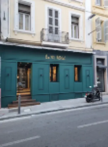 ル・エム・ホテル ノートルダム・ドゥ・ラ・ガルド寺院周辺のホテル