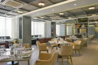 Gateway Hotel-Diu - servizio colazione