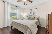 Beautiful home in delightful Perry w/ King Bed