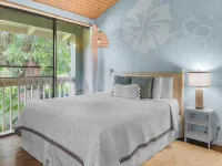 Comfy Getaway at Turtle Bay:  2-bdrm w/AC, WiFi, Pool, Lanai