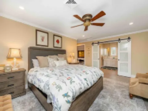 The Costal Corner - Martha's Vineyard