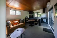Opal Hot Springs & Holiday Park Hotels in Matamata