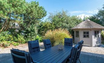 Villa in Julianadorp Near the Beach