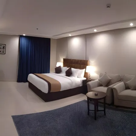 Yan Apartments
