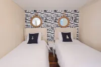 STAY IN THE HEART OF NEWPORT!!