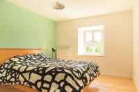 L'Ange : Between mountains and valleys House with pool table