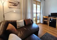 Hotel Los Barruecos by Croma